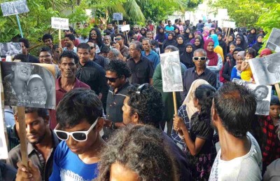 ރޮހިންޖާ މީހުންނަށް ދޭ ލާއިންސާނީ އަނިޔާތަކާ ދެކޮޅަށް ބައެއް ރަށްރަށުގައި ހިނގާލުން