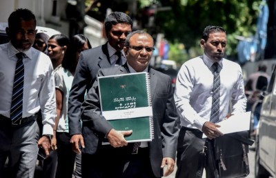 ވަކީލުންގެ ކަންބޮޑުވުންތައް ހޯދުމަށް ލޯ އޭޝިއާގެ ވަފުދެއް ރާއްޖެ އަންނަނީ