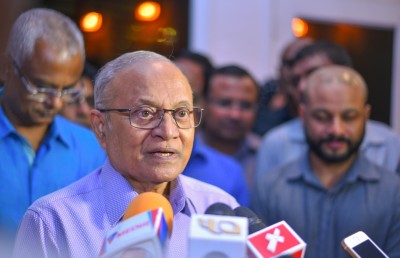 އަޅުގަނޑު މައުމޫނަށް އިހުތިރާމެއް ނުކުރަން: މުންދު
