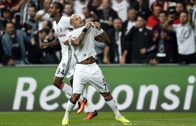 ފަސް ރަތް ކާޑު ދެއްކި މެޗުން ފެނަބާޗޭ އަށް މޮޅެއް