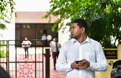 ރައްޔިތުންގެ ބާރު ބޭނުން ކުރުމަށް މަހްލޫފް ގޮވާލައްވައިފި