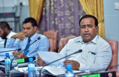 މީޑިއާ ކައުންސިލާ ބެހޭ ގޮތުން ކޮމިޓީގައި ހޫނު ބަހުސެއް