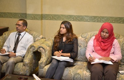 މަޖިލީހުން ހިންގާ ގާނޫނާ ޚިލާފު ކަންކަމުގެ ޒިންމާ އަމީން އާއްމު ނަންގަވަންޖެހޭ: އިދިކޮޅު މެމްބަރުން