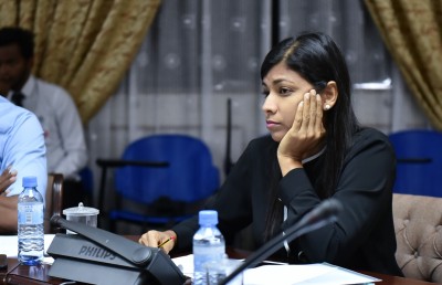 ފްލެޓް ދިން ގޮތުގެ މައުލޫމާތު ނުދިނީމާ މުއިއްޒަށް ދައުވާ ކުރާނަން: ރޮޒެއިނާ
