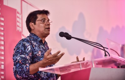 މިއީ އުނދަގޫ ކަންކަން ތަހައްމަލުކުރާ ސަރުކާރެއް: އާޒިމާ