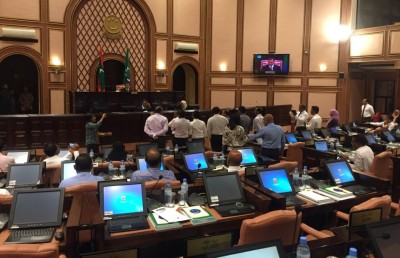 އިންތިގާލީ ސަރުކާރެއް: އަނެއްކާ އަނެއް ހުވަފެން ދައްކަނީ!