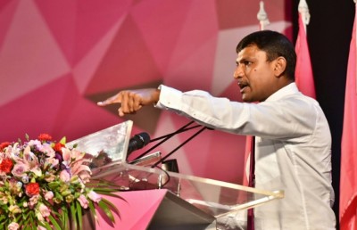 ނަޝީދުގެ ވެރިކަން ބަދަލު ނުކުރި ނަމަ ދައުލަތް އޮންނާނީ ދަރާފައި: ރިޔާޒް ރަޝީދު
