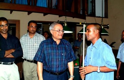 އަނެއްކާވެސް ދިވެހި އޮބްޒާވަރުގެ ޒަމާނަށް!