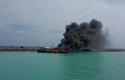 ކެންދޫ ފަޅުގައި އޮތް ތެޔޮ ބޯޓެއްގައި ރޯވެ މީހަކު ފިހިއްޖެ