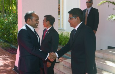 މިއީ އުނދަގޫ ކަންކަން ތަހައްމަލުކުރާ ސަރުކާރެއް: އާޒިމާ