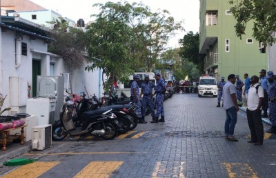 ބަނޑޭރި ކޮއްޓަށް ފުލުހުން ވަދެ ގެއެއް ހުސްކުރަނީ