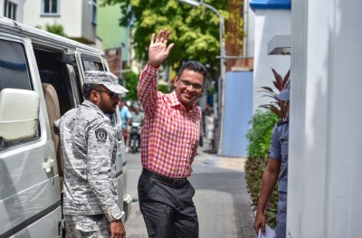 ޖަލުގައި ހޭދަކުރި 1،000 ދުވަހަކީ ނާޒިމަށް ދިން އަނިޔާއެއް: އާއިލާ