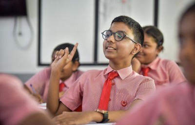 ސްކޫލް ގައިޑް: އެހީތެރިވުމުގެ ނަމޫނާ ދަރިވަރުން