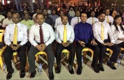 ސަރުކާރުގައި ކޮރަޕްޝަން ގިނަވުމަކީ ގައުމަށް ހުރި ގޮންޖެހުމެއް: މައުމޫން