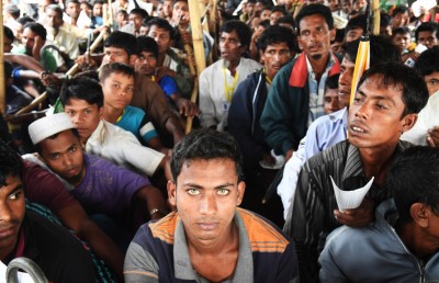 ރެފިއުޖީން ފޮނުވުން ލަސްކުރަނީ ބަންގްލަދޭޝް އަށް ލިބުނު އެހީގެ ދަހިވެތިކަމުގައި: މިއަންމާ