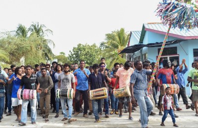 އެހެން މީހުންނާ މެދު ވިސްނައިގެން އުޅެން ދަސްކުރުން