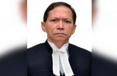 ޚިޔާނާތުގެ ތުހުމަތާ އެކު ބަންގްލަދޭޝްގެ އުއްތަމަ ފަނޑިޔާރު އިސްތިއުފާ ދެއްވައިފި