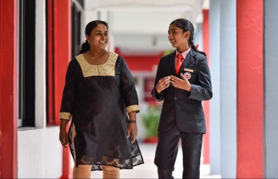 ސްކޫލް ގައިޑް: ކިޔެވުމުގައި ނަމޫނާ ދަރިވަރެއް، ކުޅިވަރުގައި ޗެމްޕިއަނެއް