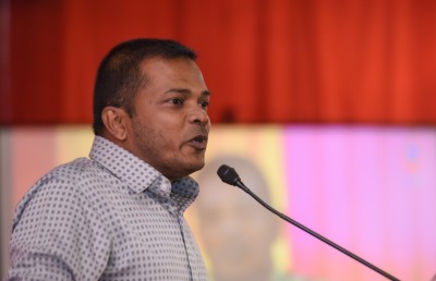 އިދިކޮޅު ޕާޓީތަކުގެ މެދުގައި ހިޔާލު ތަފާވުންތައް އެބަހުރި، އެކަމަކު އެކުގައި މަސައްކަތް ކުރެވޭނެ: ނިޒާރު