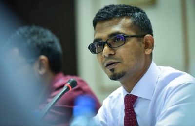 ކާޑާއި ކާބޯތަކެއްޗާއި ކަރަންޓުގެ އަގު އަންނަ އަހަރު ހެޔޮ ކުރަނީ