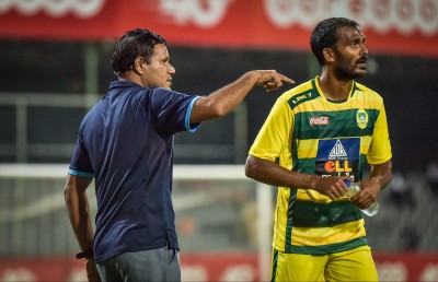 ގްރީން ސްޓްރީޓްސް ބަލިކޮށް މާޒިޔާއާ އެކު އިންމަ އަށް ފުރަތަމަ މޮޅު