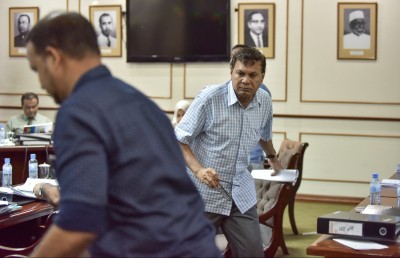 ޓެކްސްއާ ގުޅޭ ގާނޫނުތައް ފާހެއް ނުވާނެ: ޝަރީފް
