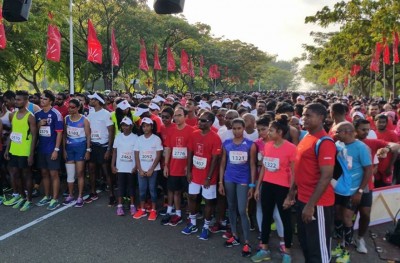ދިރާގު މޯލްޑިވްސް ރޯޑްރޭސްގެ ބިބް، ޓީޝާޓް ދޫކުރަނީ