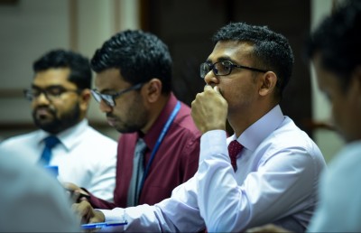 ބަޖެޓަށް ވޯޓު ނުދޭ ބަޔަކަށް ޕްރޮޖެކްޓު ހިންގަން ދަތިވާނެ: މުނައްވަރު
