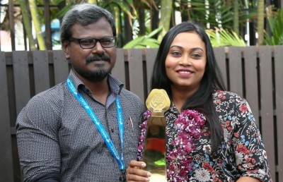 ރަވީ: ބޭރުގެ ފެސްޓިވަލްތަކުން އެވޯޑް ހޯދައިދޭ ޑައިރެކްޓަރު