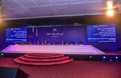 އެމްޓީސީސީން 15 ބުރީގެ ދެ ޓަވަރު އަޅައިދޭނެ ބަޔަކު ހޯދަނީ