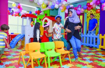 ސްކޫލް ގައިޑް: ލަވް ކެއާ: ކުދިންނަށް އަޅާލުމުގެ ހިދުމަތުގައި