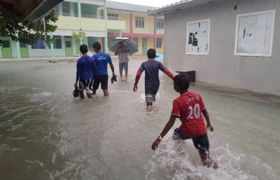 ދ. މީދޫގައި އާދަޔާހިލާފަށް ފެންބޮޑުވެ، ހާލުގައި ޖެހިއްޖެ