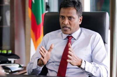 އެއީ އަޅުގަނޑަށް އަމާޒުވާ ތުހުމަތެއް ނޫން، ކޮރަޕްޝަނެއް ނުހިންގަން: އުމަރު