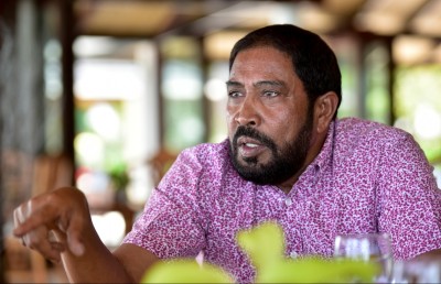 ވިލާގެ އެހެން ތަންތަނުން ވެސް މުވައްޒަފުން މަދުކުރަނީ