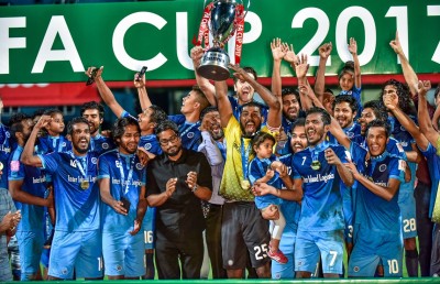 އެފްއޭ ކަޕް ތަށި 12 ވަނަ ފަހަރަށް ނިއު އިން އުފުލާލައިފި