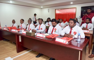 ޖޭޕީ ބޭނުމީ އިއްތިހާދުގެ ކެންޑިޑޭޓަކަށް ގާސިމް ނެރެން: ރިޔާޒް