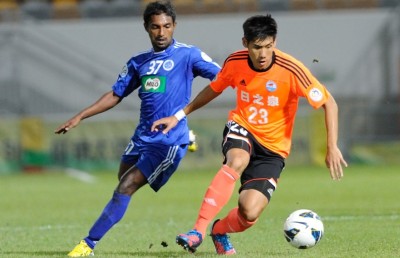 އުމެއިރު އަލުން ނިއު އަށް ސޮއިކޮށްފި