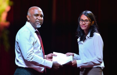 ލިމްކޮކްވިންގު ޔުނިވާސިޓީގެ 100 އަށްވުރެ ގިނަ ސްކޮލަޝިޕަށް ހުޅުވާލައިފި