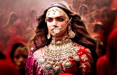 "ޕަދްމާވަތީ" ފާސްކޮށްދިނަސް މައްސަލަ ހައްލެއް ނުވި