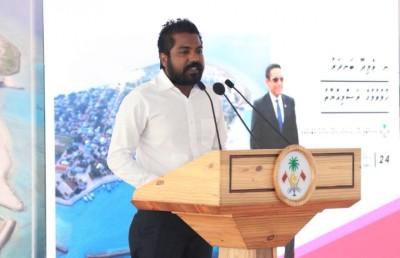 ރައީސް ޔާމީނަކީ އެހެން ބޭފުޅުންނަށް ނުކުރެވޭ ކަންކަން ކުރައްވާ ބޭފުޅެއް: މެމްބަރު ޔާމީން