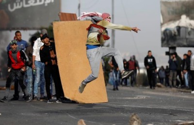 ގުދުސްގެ މުޒާހަރާތައް އަދިވެސް ފުޅާވެ ވަރުގަދަވަނީ