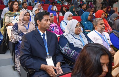 400 އަށް ވުރެ ގިނަ ޓީޗަރުން ހޯދަން އިއުލާން ކޮށްފި