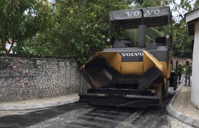 ބުނި މުއްދަތުގައި ސިމެންތި ނުގެނެވުމުން 3 މިލިއަން ޑޮލަރުގެ ޕެކޭޖެއް ހުށަހެޅިން: ރެއިޒްކްރައުން