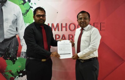 ވަކީލް ނޫރުއްސަލާމް ޖޭޕީއާ ގުޅިވަޑައިގެންފި