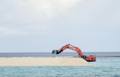 ދިއްފުށި ފަޅުން ހިއްކި ބިން ކުއްޔަށް ދިނުން މަޑުޖައްސާލައިފި