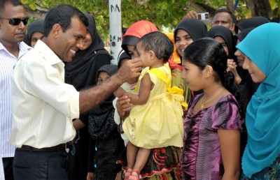 އިދިކޮޅު ކެންޑިޑޭޓެއް ދައްކާނީ ކޮން އިރަކުން؟
