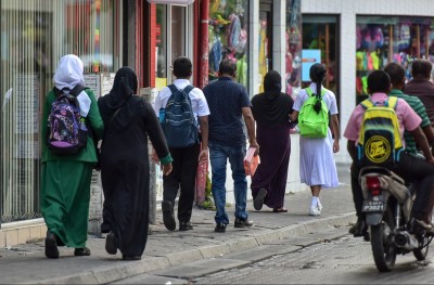 ހިނގާފައި ސްކޫލަށް ދިއުމުގެ ކެމްޕެއިނެއް
