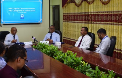 ކޯސްތައް ހިންގަން ވިލާ ކޮލެޖާއި ށ. އަތޮޅު ކައުންސިލުން ސޮއިކޮށްފި
