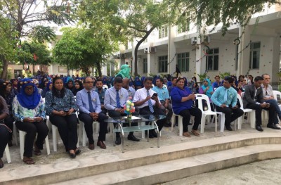 ކުދިން ނުވެގެން ޔުނިވަސިޓީގެ 50 ކޯހެއް ހުއްޓާލައިފި