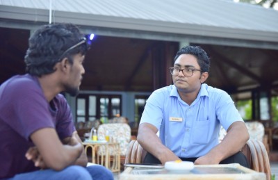 އަނިޔާގެ ހިތި ރަހަ އެބަލާ، މިތިބީ ވަޒީފާ ގެއްލުމުގެ ބިރާ އެކު